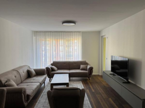 Loni Premium Apartment